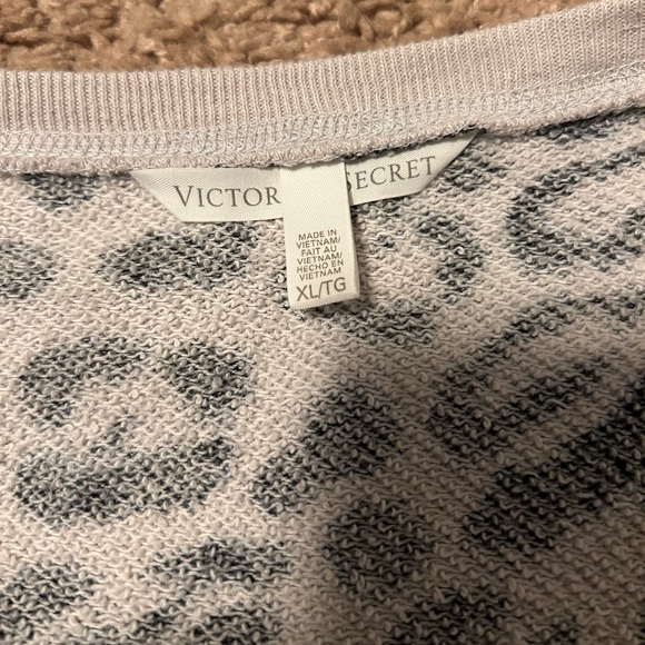 Victorias Secret Cheetah Print Top - Picture 2 of 3